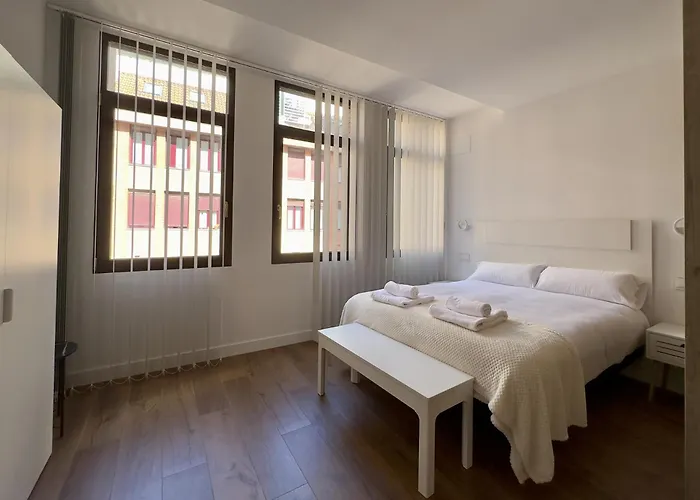 Apartamentos Alfisa Puerta Del Sol